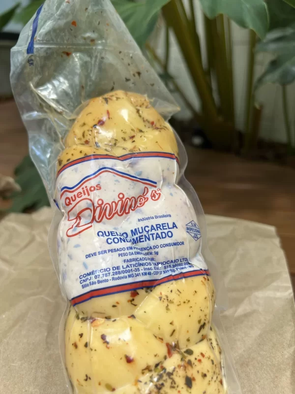 Queijo Mussarela Trança Defumado Temperado